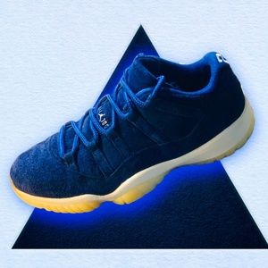 Air Jordan 11 Low RE2PECT ( 2018 ) BLUE SUEDE : RARE